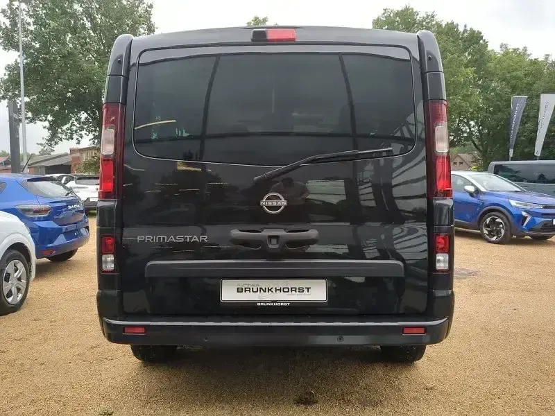 Gebraucht Nissan Primastar Tekna 150 PS (110 kW) 2025 Midnightschwarz Van / Kleinbus