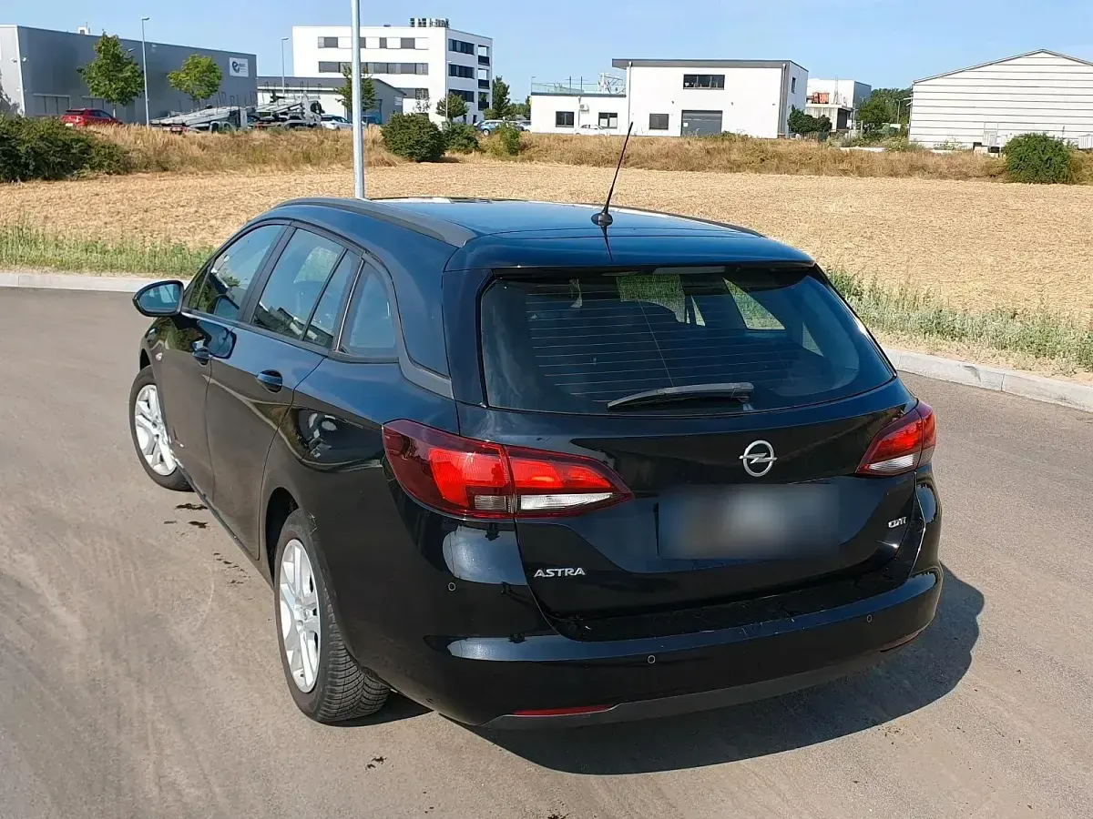 Gebraucht Opel Astra Business 110 PS (80 kW) 2017 Schwarz Kombi