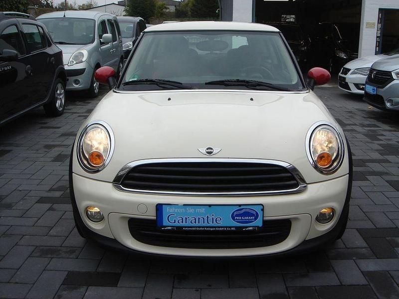 Gebraucht Mini ONE 75 PS (55 kW) 2012 Weiß Kleinwagen