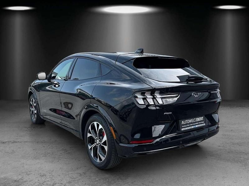 Gebraucht Ford Mustang Mach-E 197 kW (269 PS) 2022 Iridiumschwarz SUV