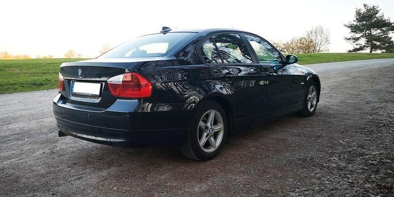 Gebraucht BMW 320 150 PS (110 kW) 2006 Schwarz Limousine