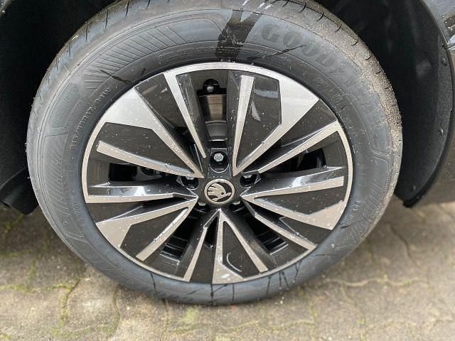 Gebraucht Skoda Superb Selection 204 PS (150 kW) 2025 Ebony schwarz metallic Kombi