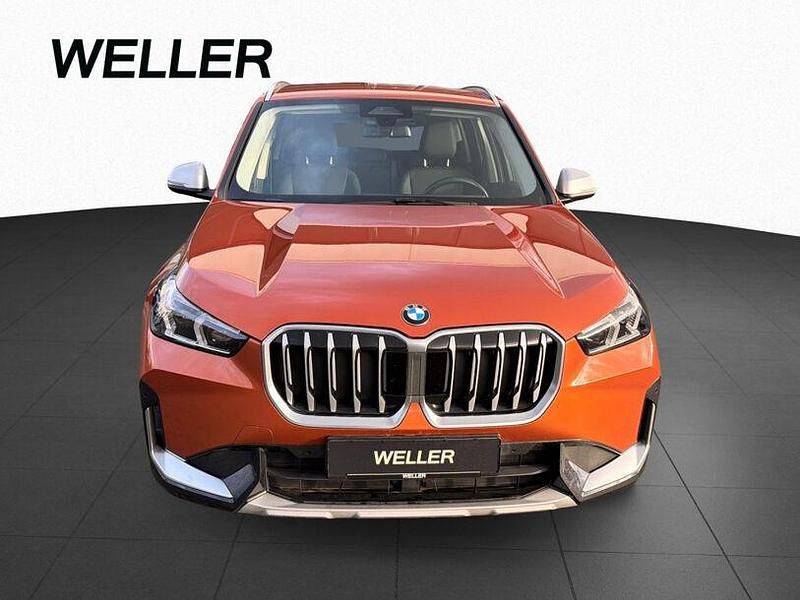 Second-hand BMW X1 xLine 211 CP (155 kW) 2024 Portocaliu SUV