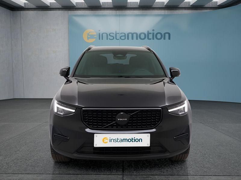 Gebraucht Volvo XC40 163 PS (119 kW) 2025 Schwarz SUV