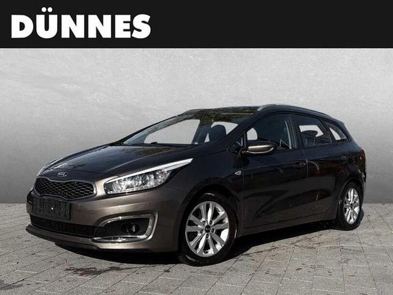 Gebraucht Kia Ceed Sportswagon Vision 120 PS (88 kW) 2018 Braun (sand track) Kombi