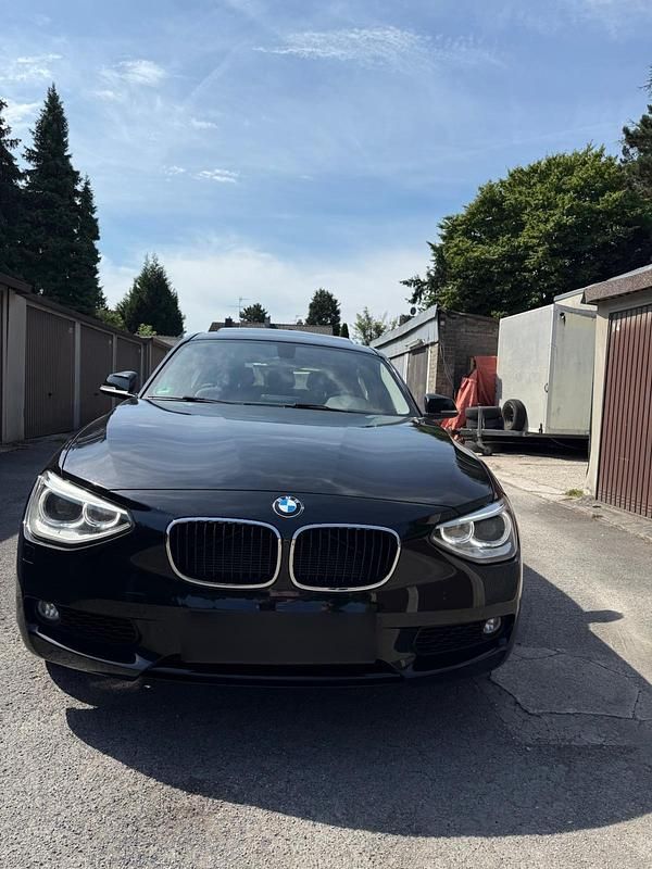 Gebraucht BMW 118 170 PS (125 kW) 2014 Schwarz Kleinwagen
