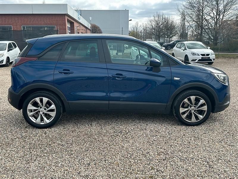 Gebraucht Opel Crossland X 110 PS (80 kW) 2018 Blau SUV