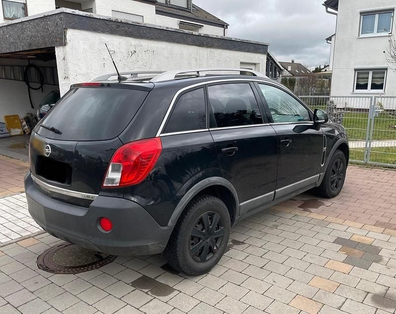 Gebraucht Opel Antara 163 PS (119 kW) 2013 Schwarz SUV