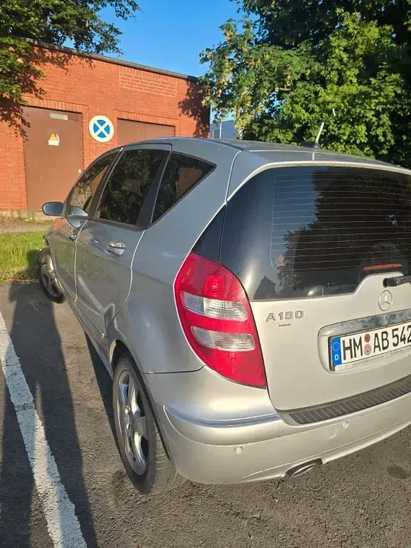 Gebraucht Mercedes A180 Classic 109 PS (80 kW) 2007 Silber Kleinwagen