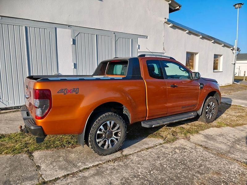 Gebraucht Ford Ranger Wildtrack 200 PS (147 kW) 2016 Orange Abholung