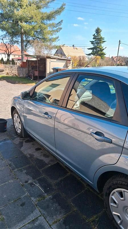 Gebraucht Ford Focus 100 PS (73 kW) 2008 Blau Limousine
