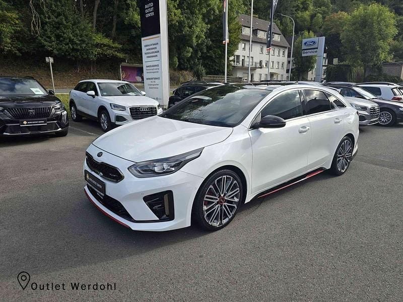 Weiß Gebraucht 2020 Kia ProCeed Kleinwagen | 23.680 € (Fairer Preis) - Bild 1/4