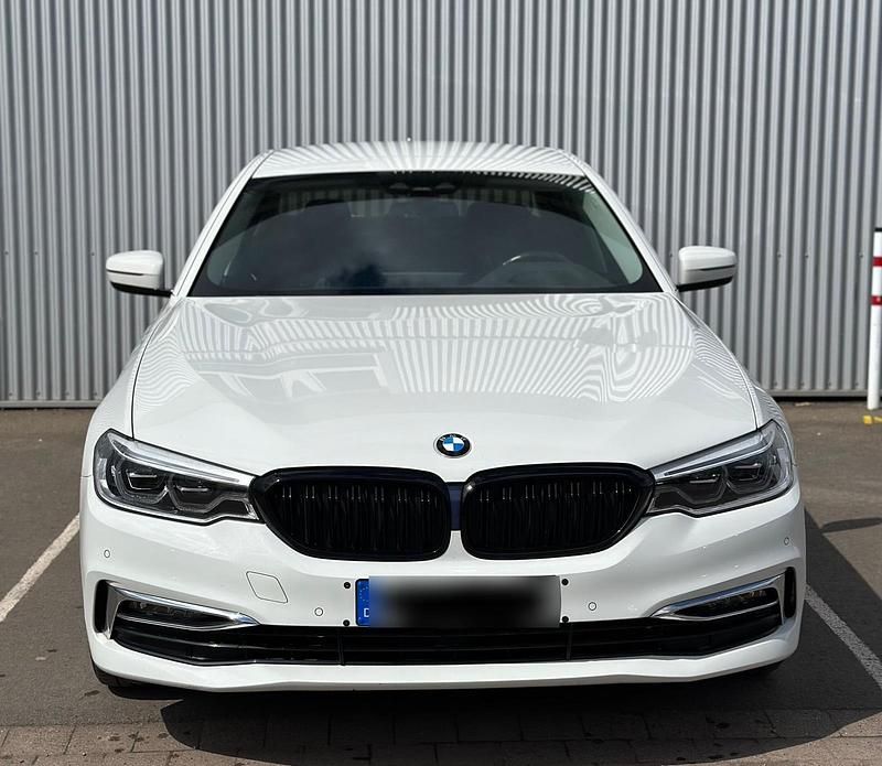 Second-hand BMW 530e Efficient Dynamics 298 CP (219 kW) 2019 Alb Berlinǎ