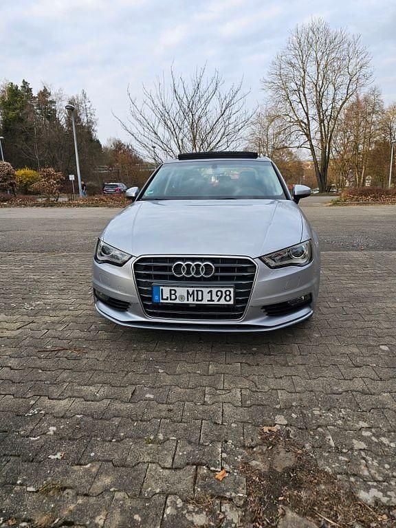 Gebraucht Audi A3 Attraction 150 PS (110 kW) 2014 Silber Limousine