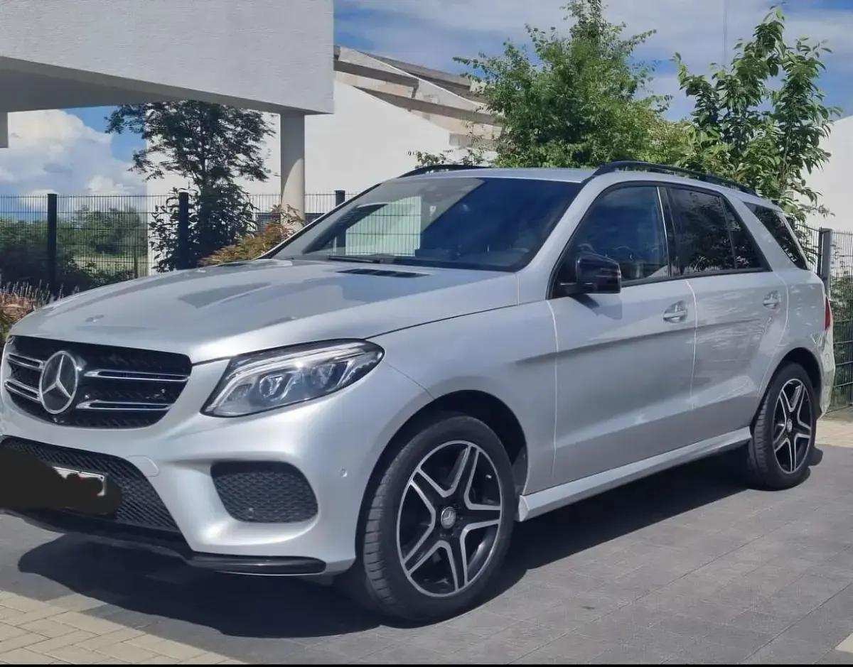 Gebraucht Mercedes GLE250 204 PS (150 kW) 2016 Silber SUV