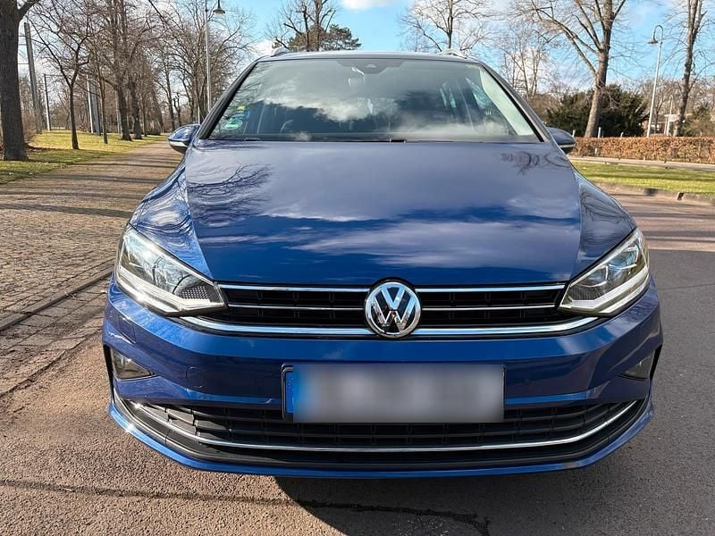 Blau Gebraucht 2017 VW Golf Sportsvan Van / Kleinbus | 15.500 € (Fairer Preis) - Bild 1/4