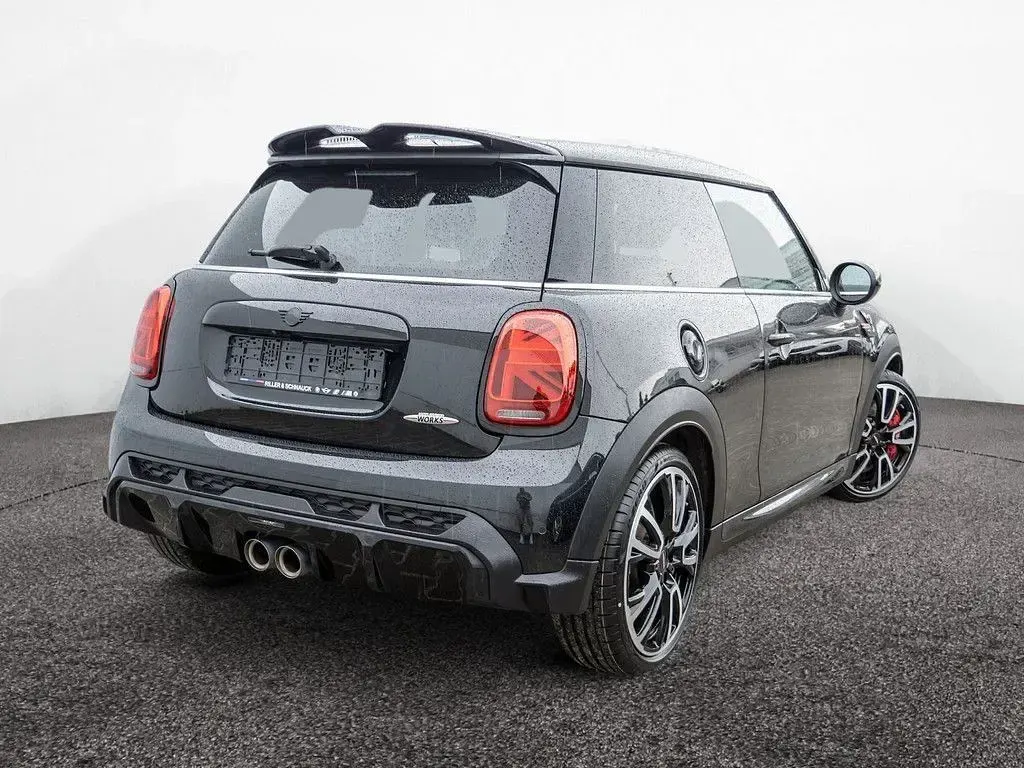 Gebraucht Mini John Cooper Works 231 PS (169 kW) 2023 Schwarz Kleinwagen