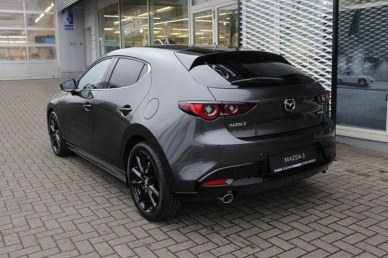 Neu Mazda 3 Homura-Line 140 PS (102 kW) 2026 Machine gray Limousine