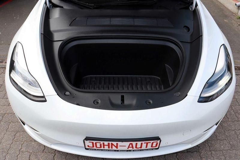Gebraucht Tesla Model Y 378 kW (514 PS) 2022 Weiß metallic SUV