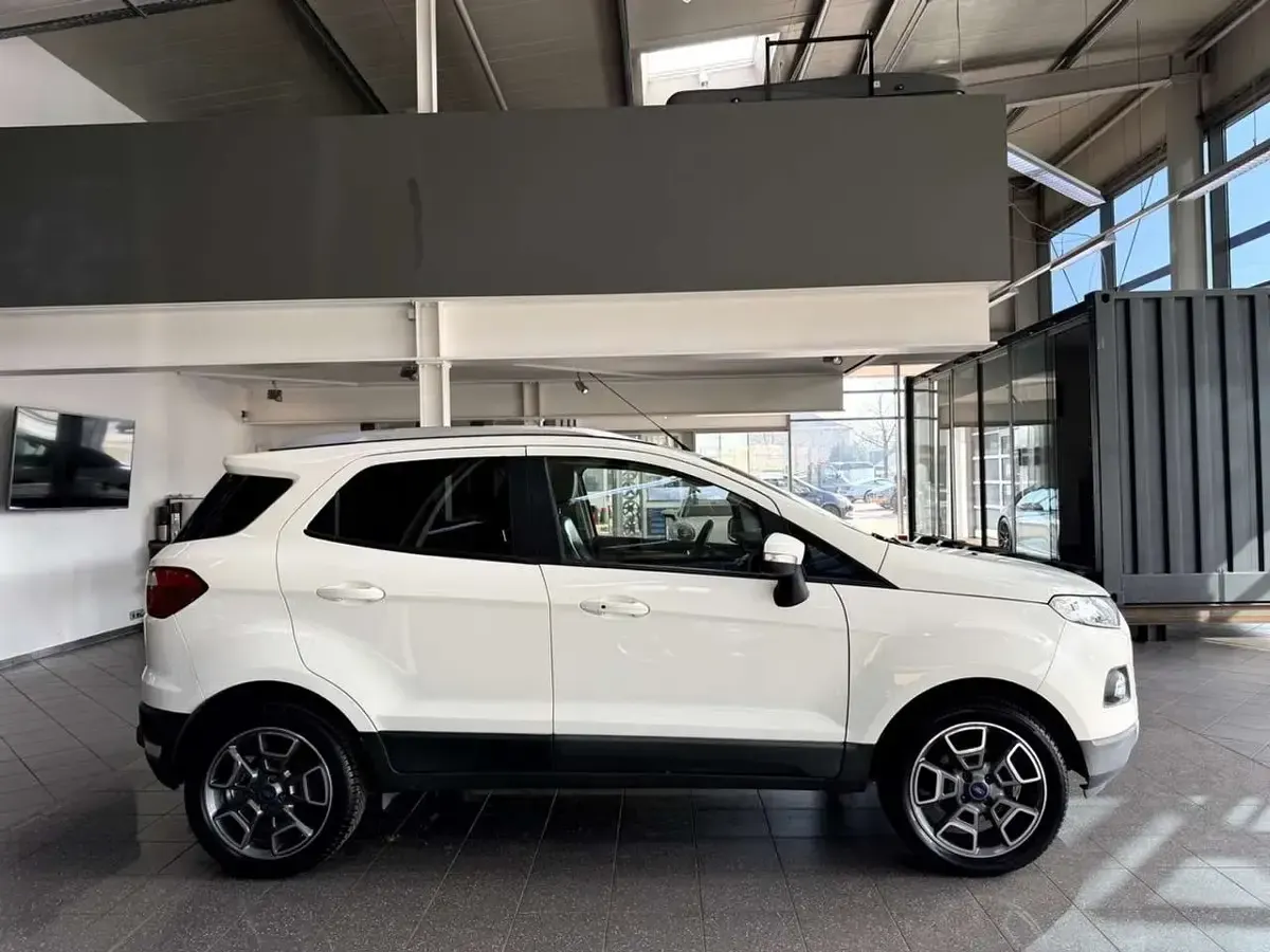 Gebraucht Ford Ecosport Titanium 95 PS (69 kW) 2016 Weiß SUV