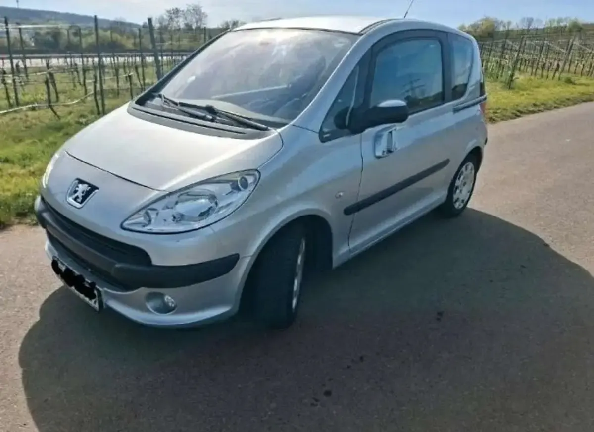 Gebraucht Peugeot 1007 Premium 109 PS (80 kW) 2006 Van / Kleinbus