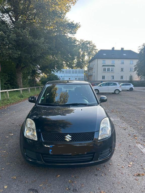 Schwarz Gebraucht 2009 Suzuki Swift Comfort Kleinwagen | 2.400 € (Fairer Preis) - Bild 1/4
