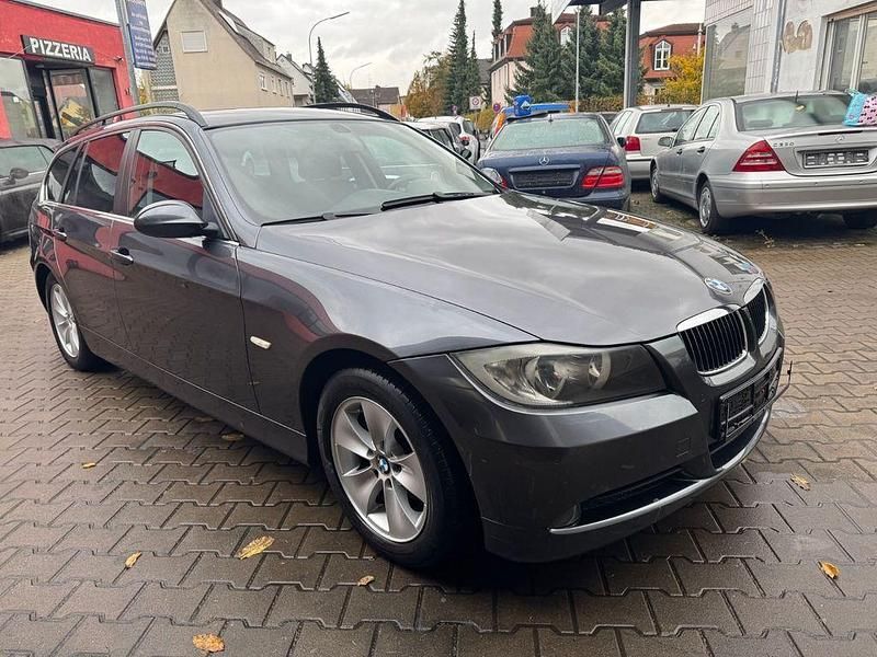Grau Gebraucht 2006 BMW 325 Sport Line Kombi | 6.990 € (Etwas zu teuer) - Bild 1/4