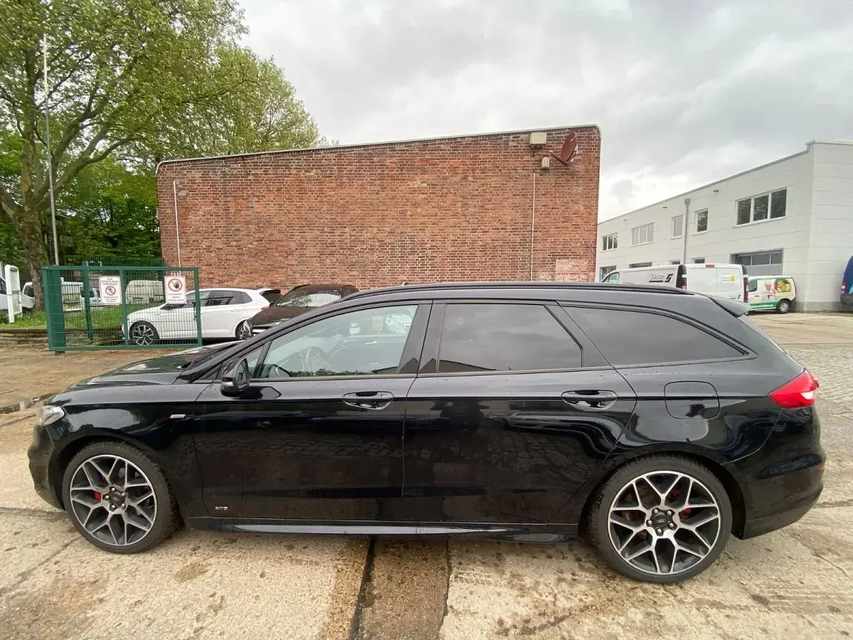 Gebraucht Ford Mondeo ST-Line 190 PS (139 kW) 2019 Schwarz Kombi