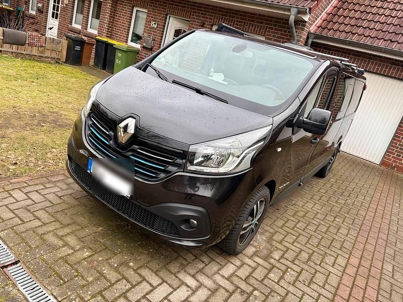 Gebraucht Renault Trafic 145 PS (106 kW) 2017 Schwarz Van / Kleinbus