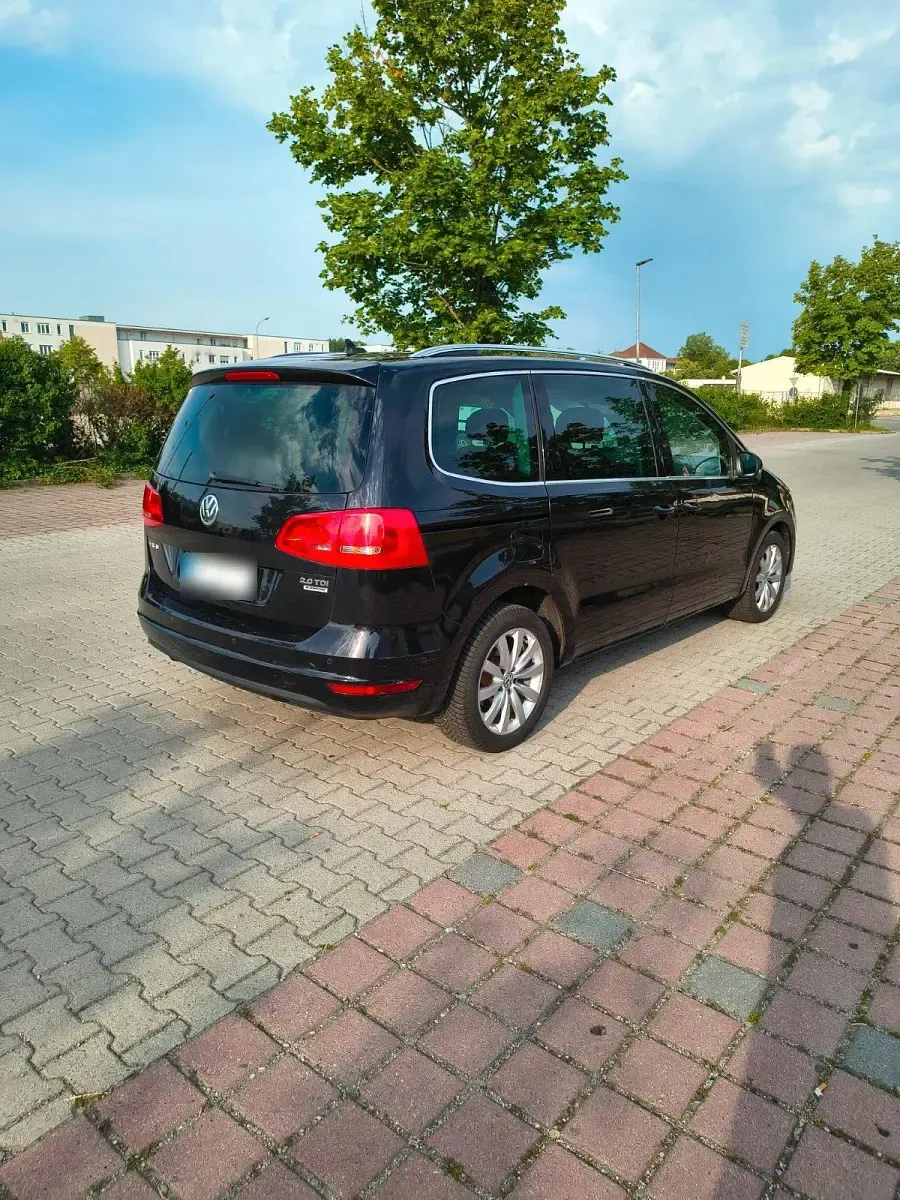 Gebraucht VW Sharan Highline 140 PS (102 kW) 2015 Schwarz Van / Kleinbus