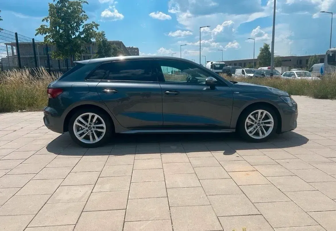 Gebraucht Audi A3 S-Line 150 PS (110 kW) 2020 Grau Limousine