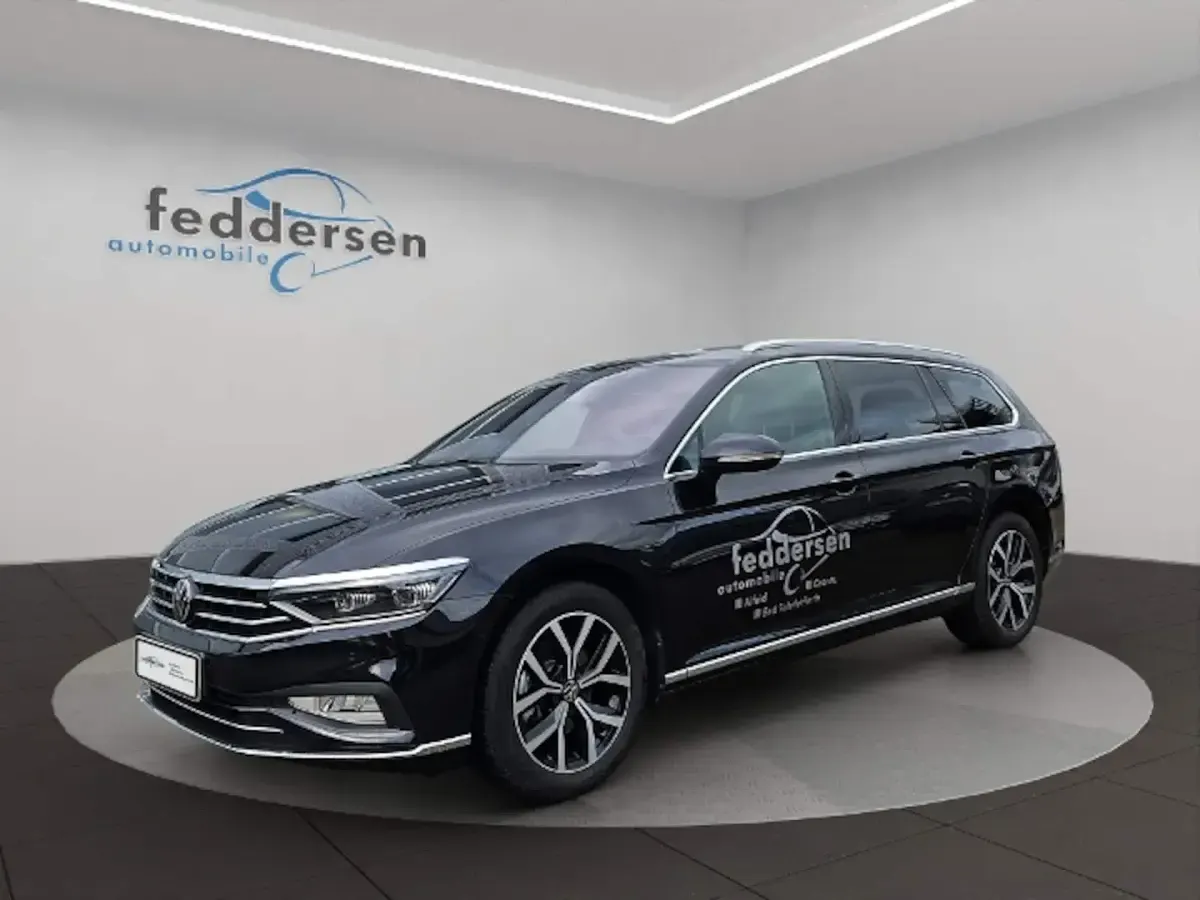 Gebraucht VW Passat IQ Drive 150 PS (110 kW) 2024 Schwarz Kombi