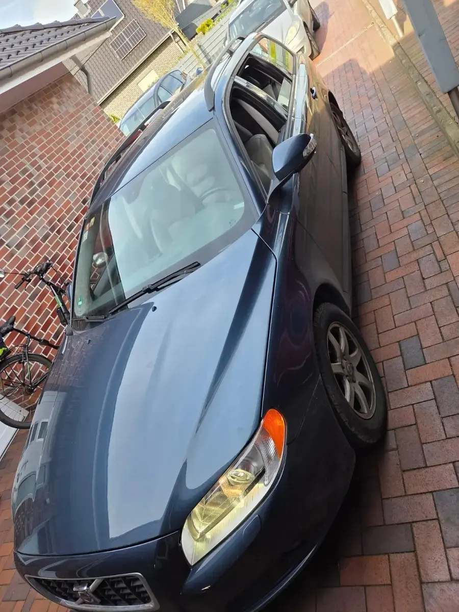 Gebraucht Volvo V70 140 PS (102 kW) 2008 Blau Kombi
