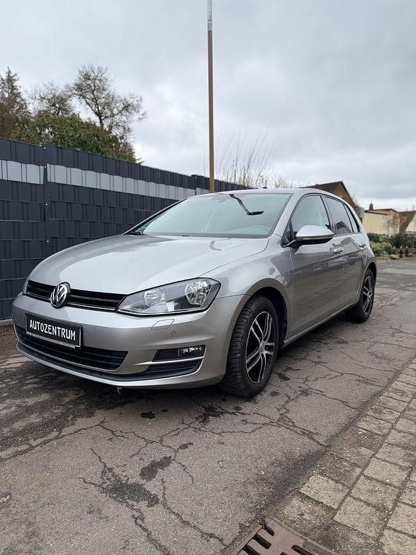 Gebraucht VW Golf VII Trendline 105 PS (77 kW) 2014 Silber Kleinwagen