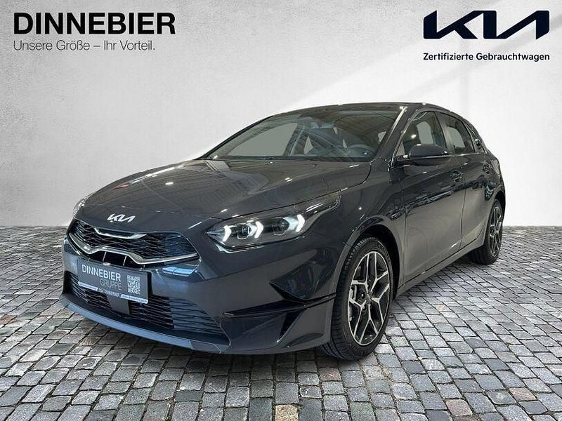 Neu Kia Ceed Spirit 140 PS (102 kW) 2025 Grau (metallic) Kleinwagen