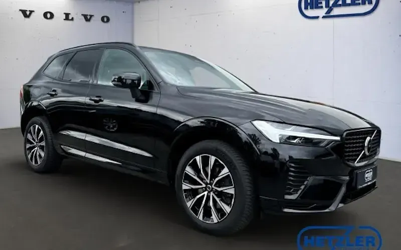 Gebraucht Volvo XC60 Plus 197 PS (144 kW) 2024 Onyx black / metallic SUV