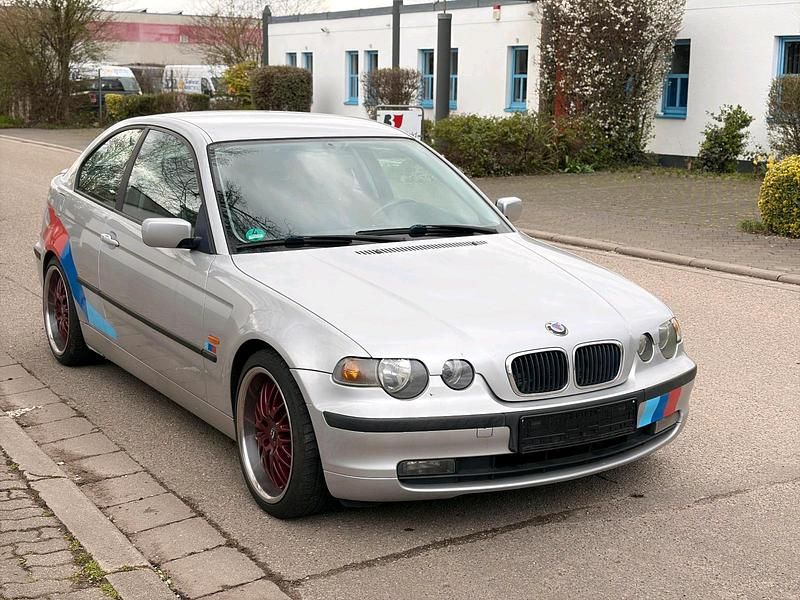 Gebraucht BMW 316 116 PS (85 kW) 2002 Silber Coupé