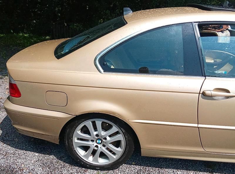 Gelb Gebraucht 2000 BMW 330 Coupé | 4.800 € - Bild 1/4