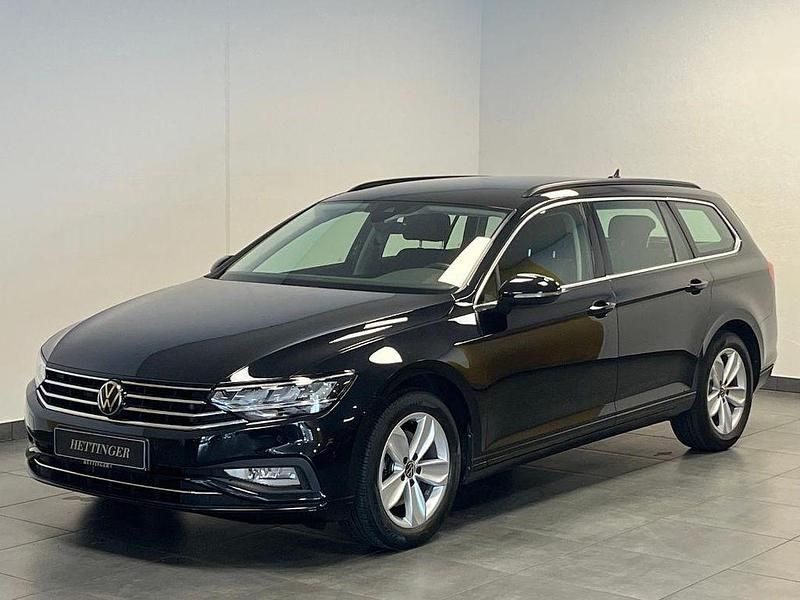 Schwarz Gebraucht 2022 VW Passat Business Kombi | 25.900 € (Fairer Preis) - Bild 1/4