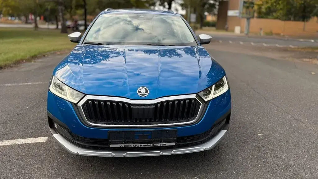 Gebraucht Skoda Octavia Scout 200 PS (147 kW) 2022 Blau Kombi