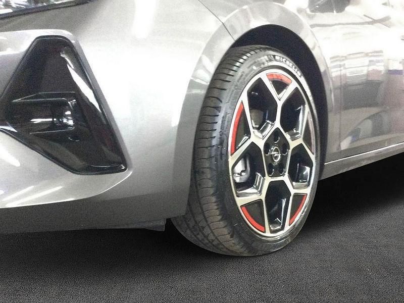 Gebraucht Opel Astra 131 PS (96 kW) 2024 Grau Limousine