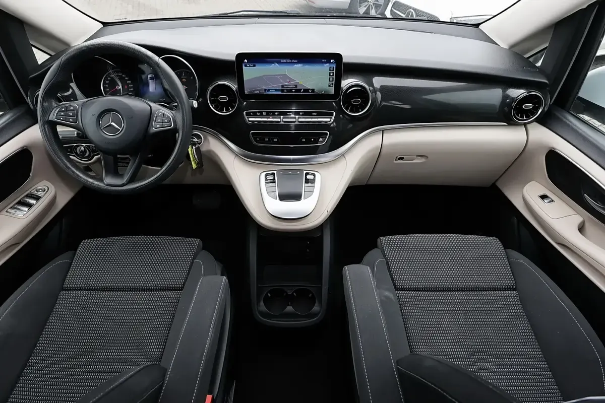 Gebraucht Mercedes V250 Marco Polo 190 PS (139 kW) 2022 Arktikweiß Van / Kleinbus