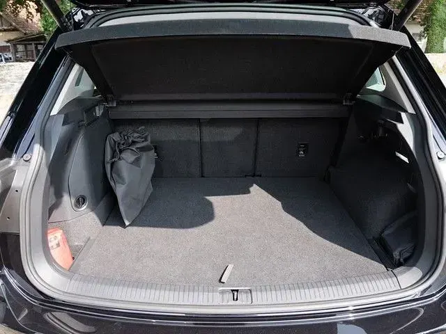 Gebraucht VW Tiguan Business 245 PS (180 kW) 2023 Schwarz SUV