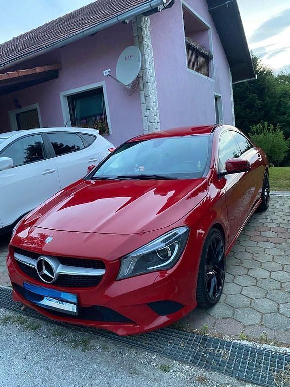 Rot Gebraucht 2015 Mercedes CLA250 Limousine | 17.500 € (Fairer Preis) - Bild 1/4