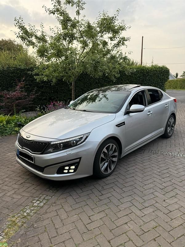 Silber Gebraucht 2015 Kia Optima Limousine | 9.300 € (Guter Preis) - Bild 1/4