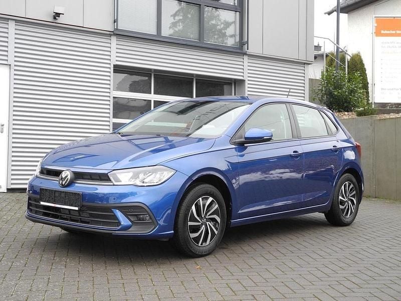 Blau Gebraucht 2022 VW Polo Limousine | 14.500 € (Guter Preis) - Bild 1/4