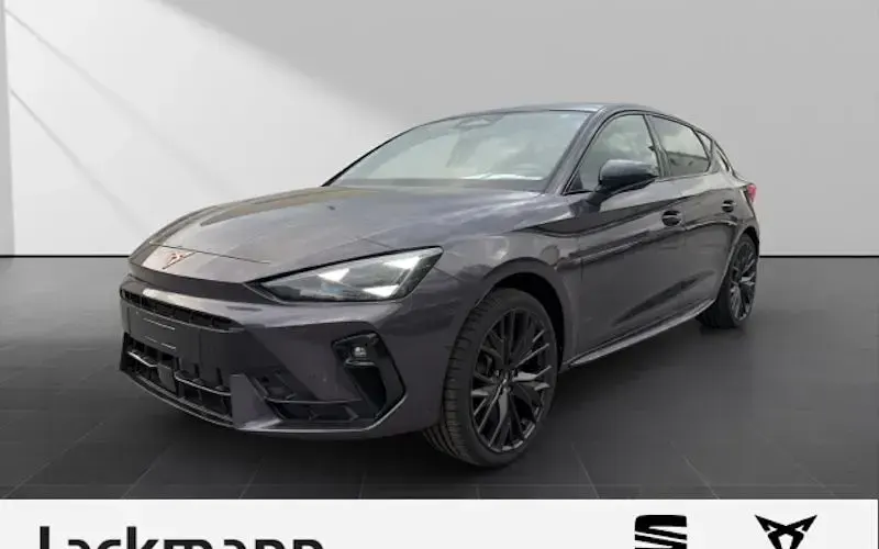 Second-hand Cupra Leon VZ 325 CP (239 kW) 2026 Berlinǎ