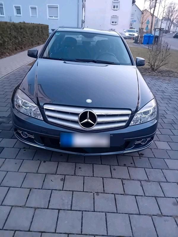 Gebraucht Mercedes 200 184 PS (135 kW) 2010 Grau Limousine