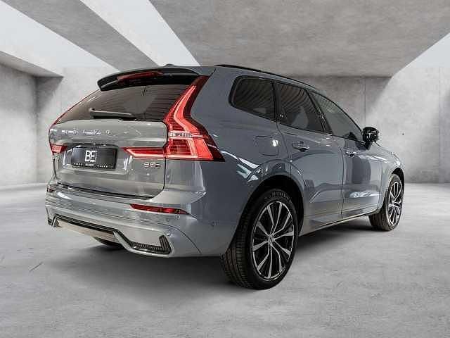 Gebraucht Volvo XC60 Ultimate 235 PS (172 kW) 2023 Grau SUV