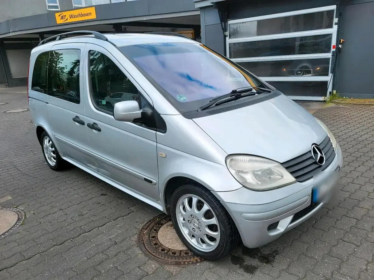 Gebraucht Mercedes Vaneo 92 PS (67 kW) 2002 Silber Van / Kleinbus